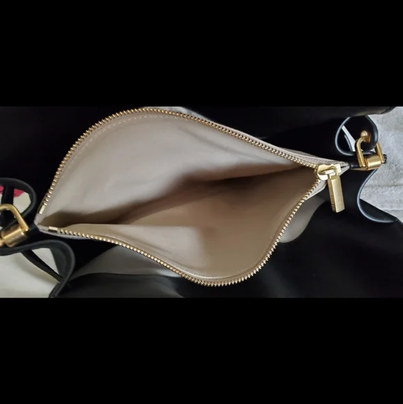 Brand new Tory Burch Lee Radziwill Double Bag - Picture 7 of 13